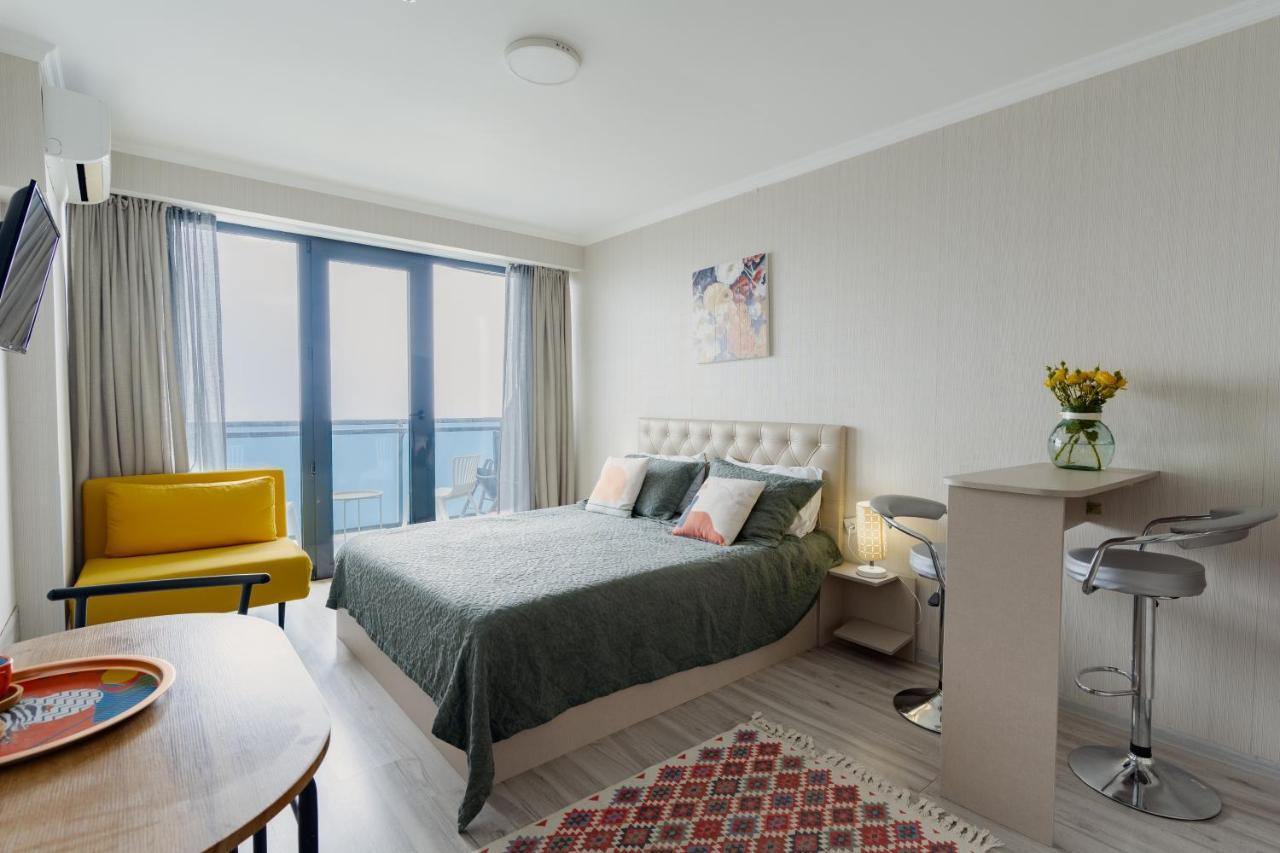 Batumi Beach Friends4Friends Экстерьер фото